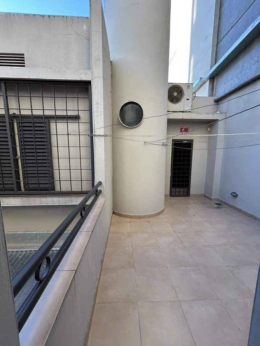 Casa 4 dormitorios en el centro — foto 13 de 14