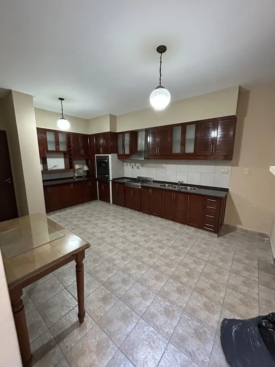 Casa 4 dormitorios en el centro — foto 6 de 14